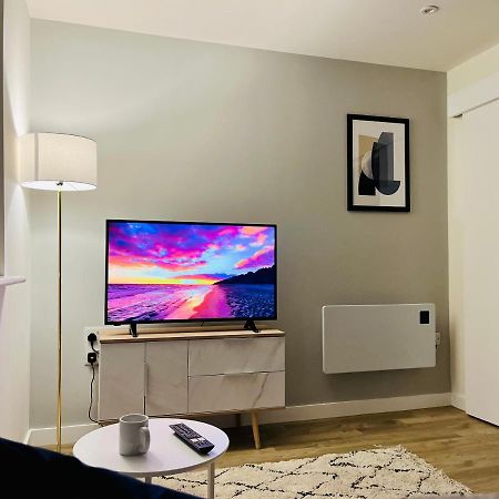 Fantastic One Bedroom Apartment Near Old Trafford Stadium Manchester Kültér fotó